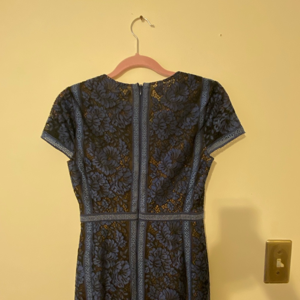 BCBGMaxAzria Navy Blue Lace Maxi Dress with Cap Sleeves - Picture 10 of 15